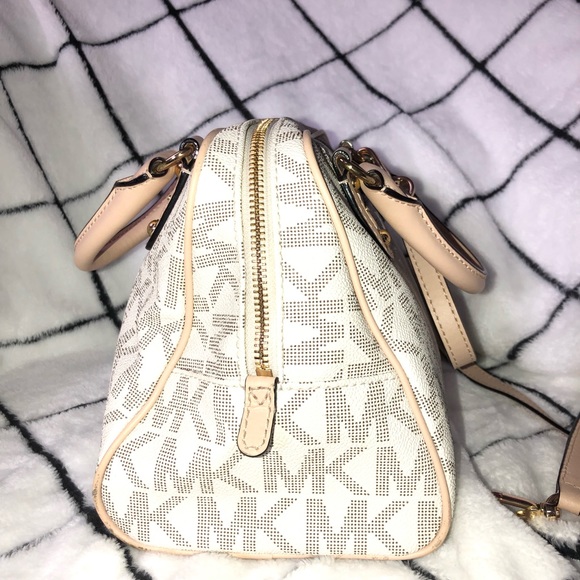 Michael Kors purse - Picture 2 of 8